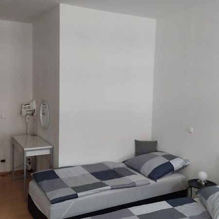 Neu! Ferienwohnung In Erfurt Luaran gambar